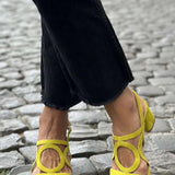 Petronella — Yellow (2)