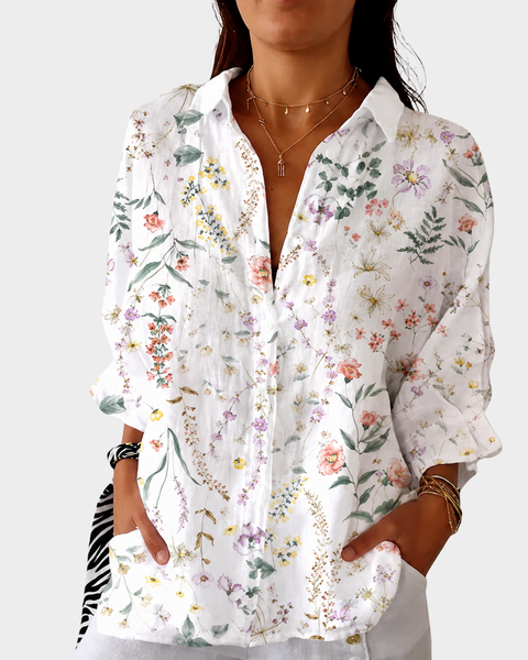 Lívia — Blusa Branca com Flores Botânicas