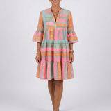 Fainche — Colour-Block Print Tiered Knee-Length Dress with V-Neck and Bell Sleeves