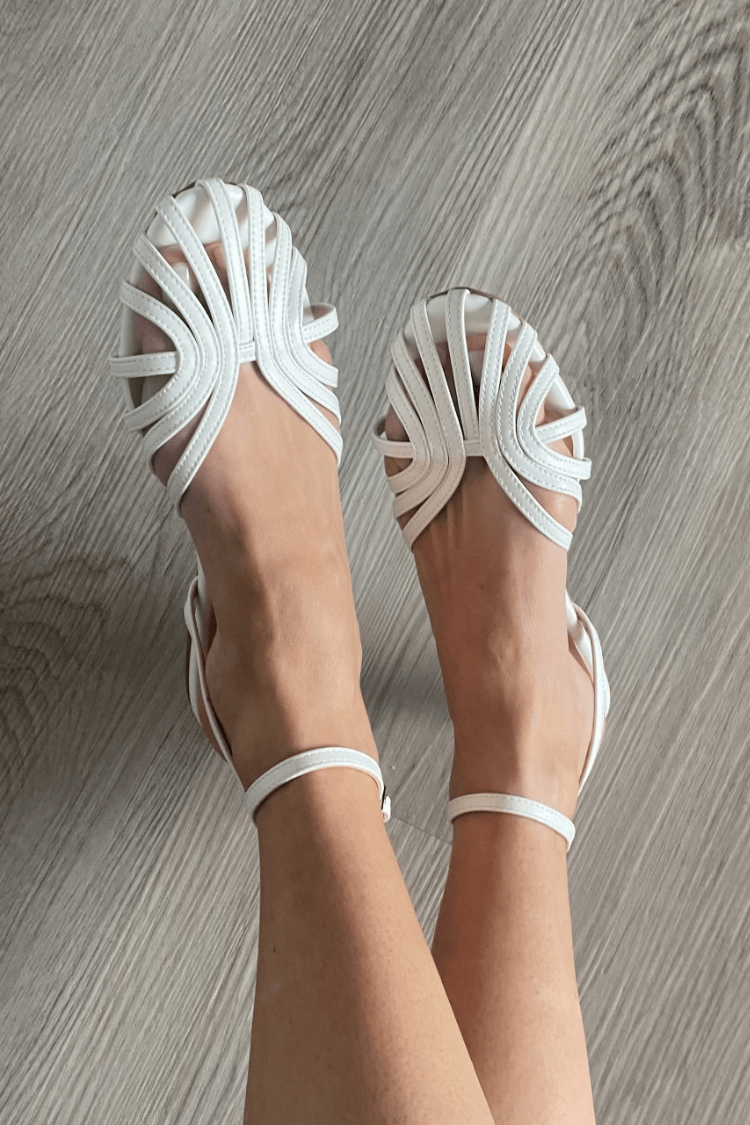 Nerissa — White (1)