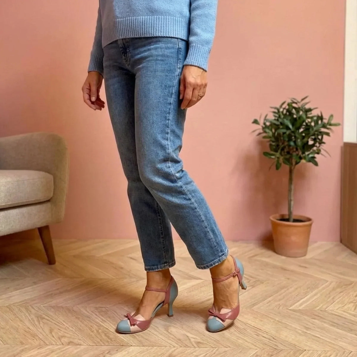 Nuria — Vintage Colour-Block Ankle-Strap Pumps with Bow