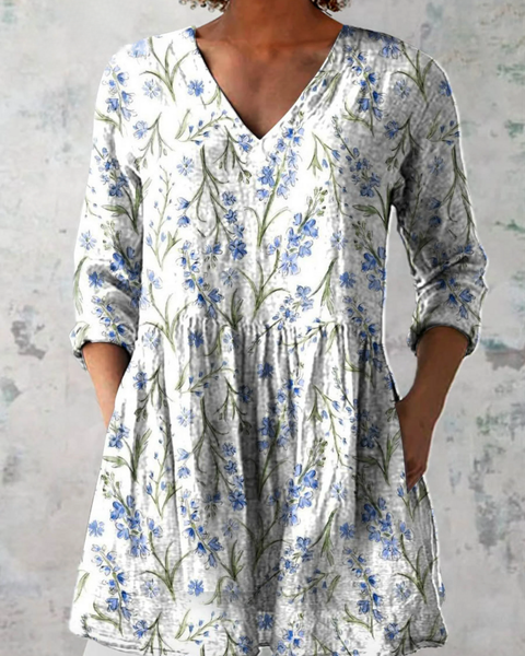 Lowri — White and Blue Floral Sprig