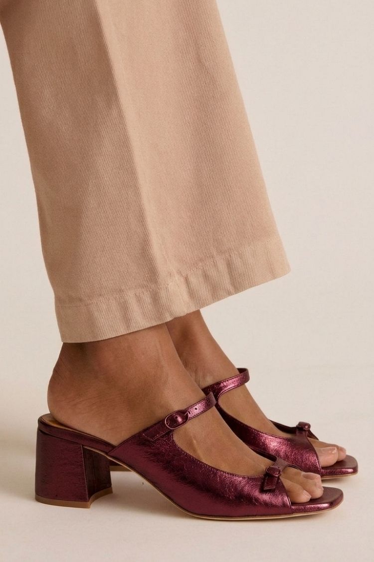 Calla — Plum