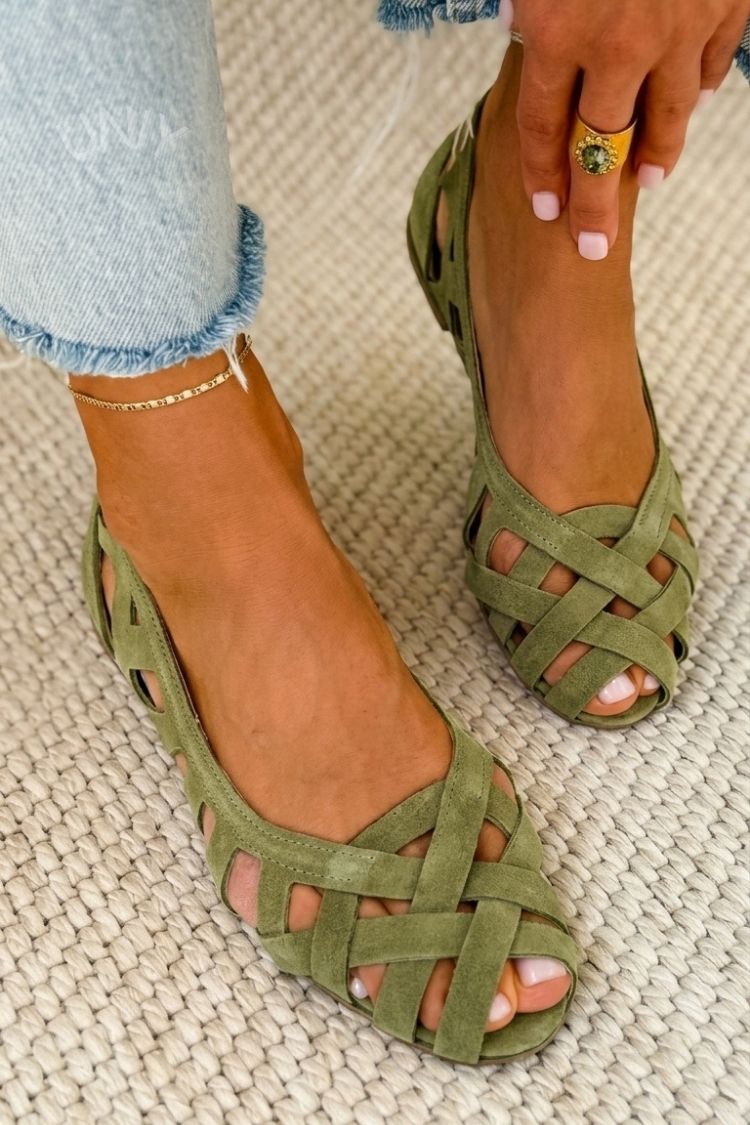 Leocadia — Olive Green