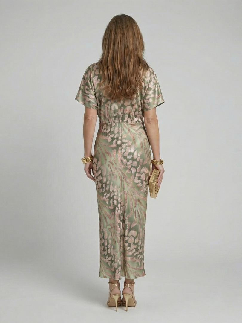 Esyllt — Green Leopard-Print V-Neck Midi Dress with Twist Waist
