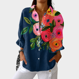 Vitória — Blusa Azul-Marinho com Rosas Pintadas