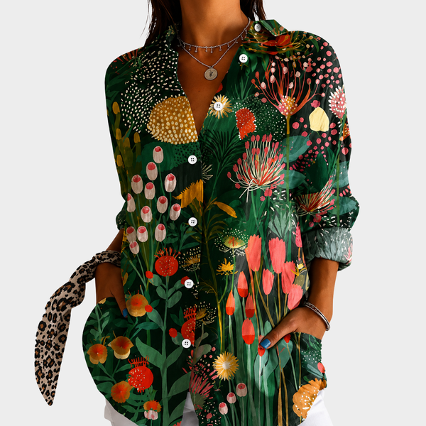 Yara — Blusa Verde-Escuro com Flores do Campo
