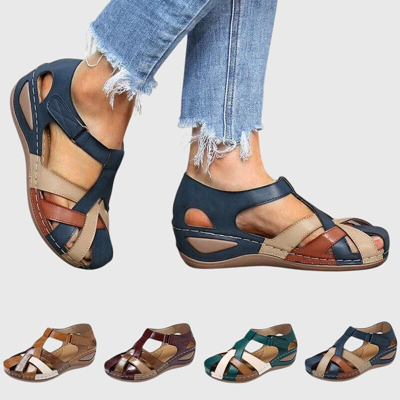 Anjali — Navy and Tan, worn