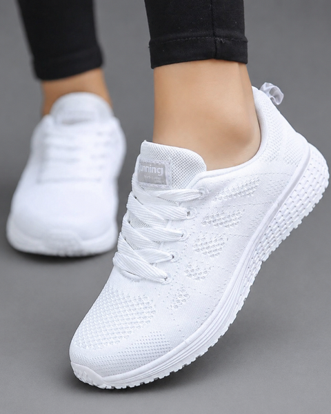 Chelsea — Lace-Up Comfort Sneakers