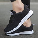 Chelsea — Lace-Up Comfort Sneakers