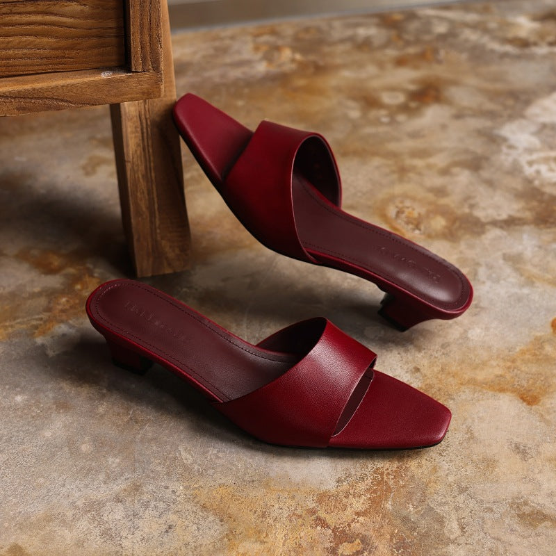 Hanako — Open-Toe Low-Heel Slides