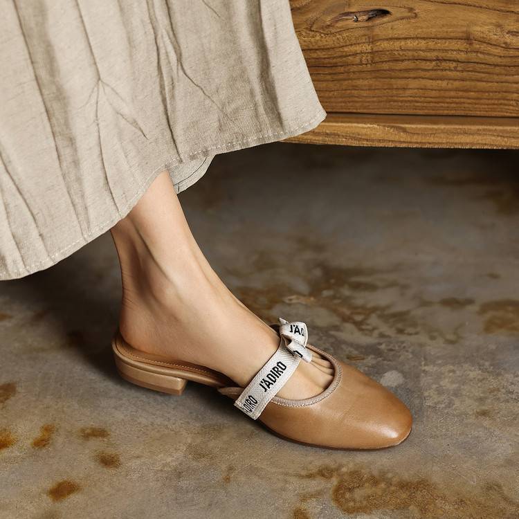 Tiziana — Ribbon-Bow Flat Mules