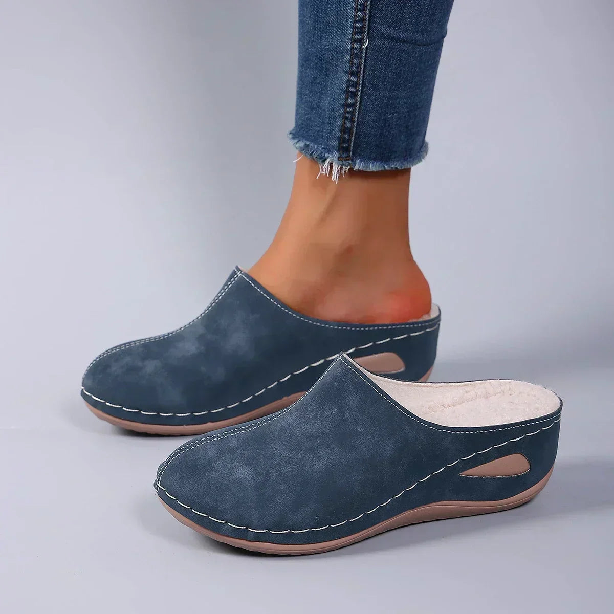 Fia — Soft Slip-On Cushioned Slippers