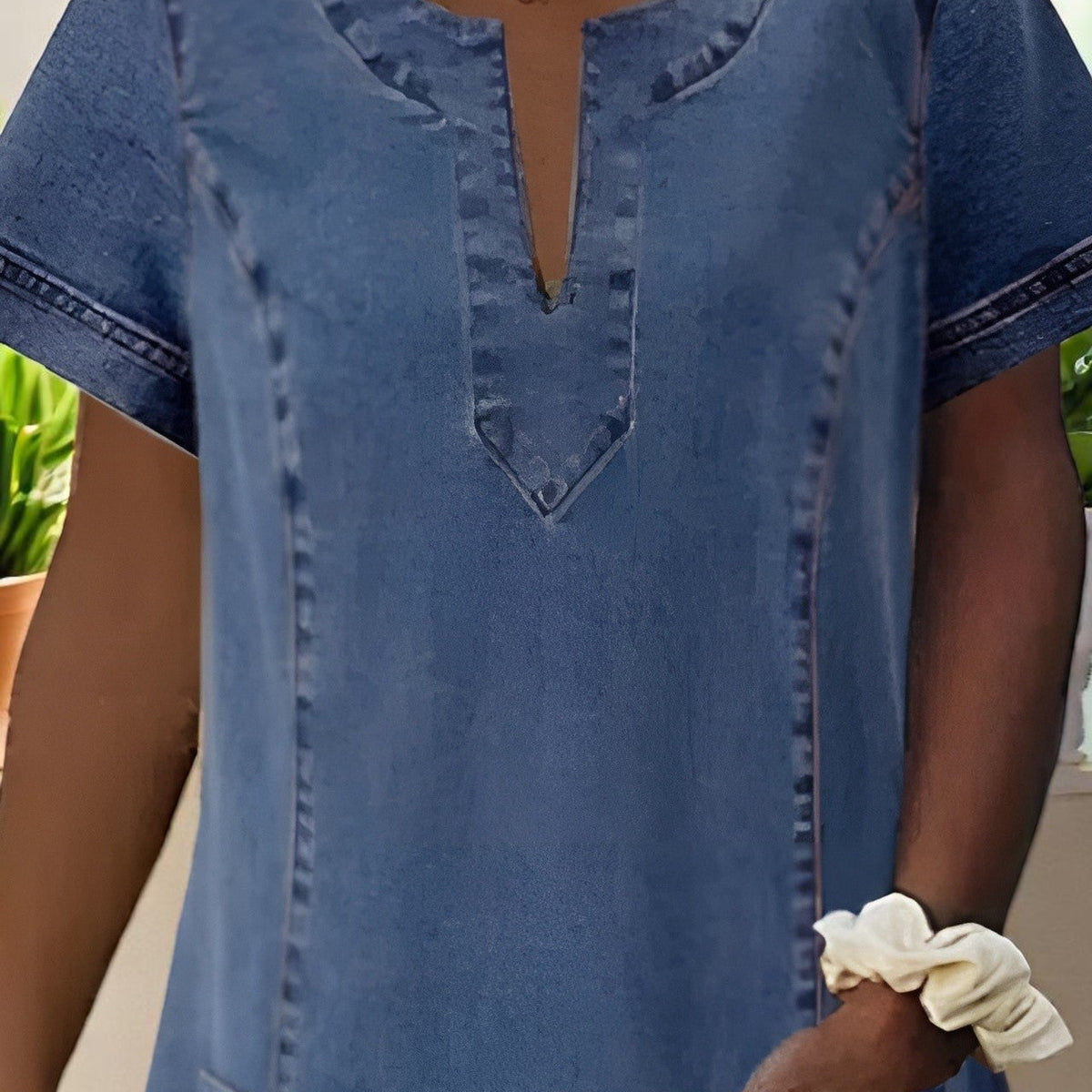 Roberta — Vestido Jeans Macio com Bolsos — foto 2