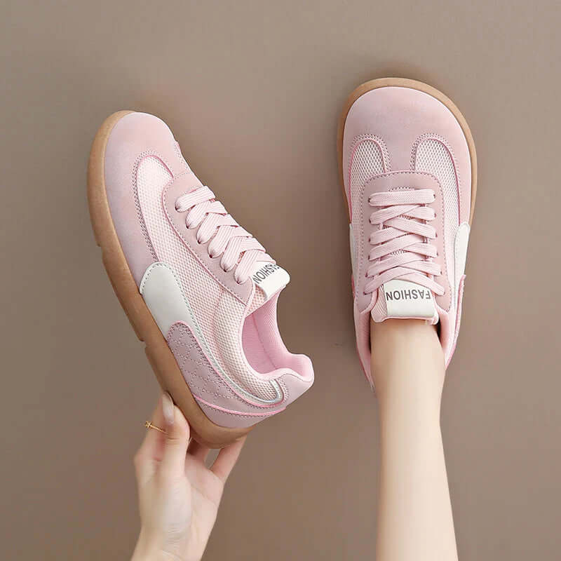 Isobel — Retro Wide-Toe Sneakers