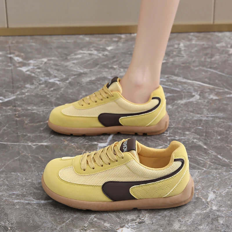 Isobel — Retro Wide-Toe Sneakers