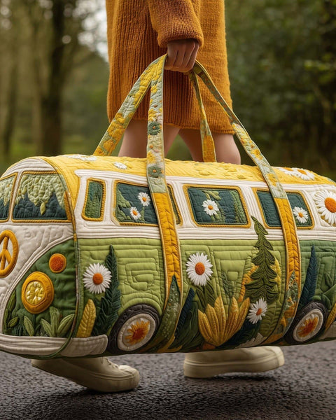 Filomena — Green Meadow Daisy Camper Van Quilted Weekend Bag