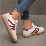 Tegan — White and Wine Red (4)