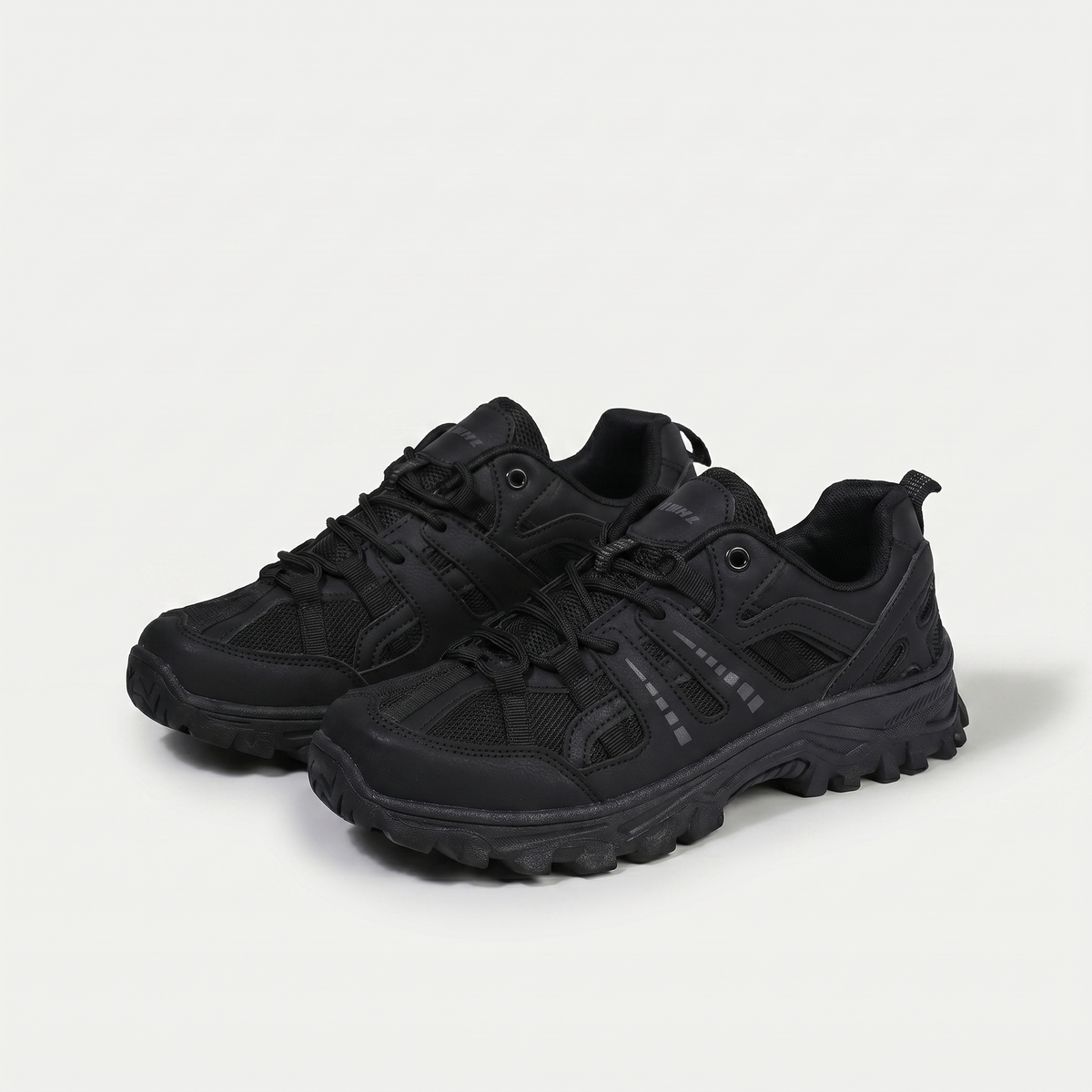 Alinta — Black